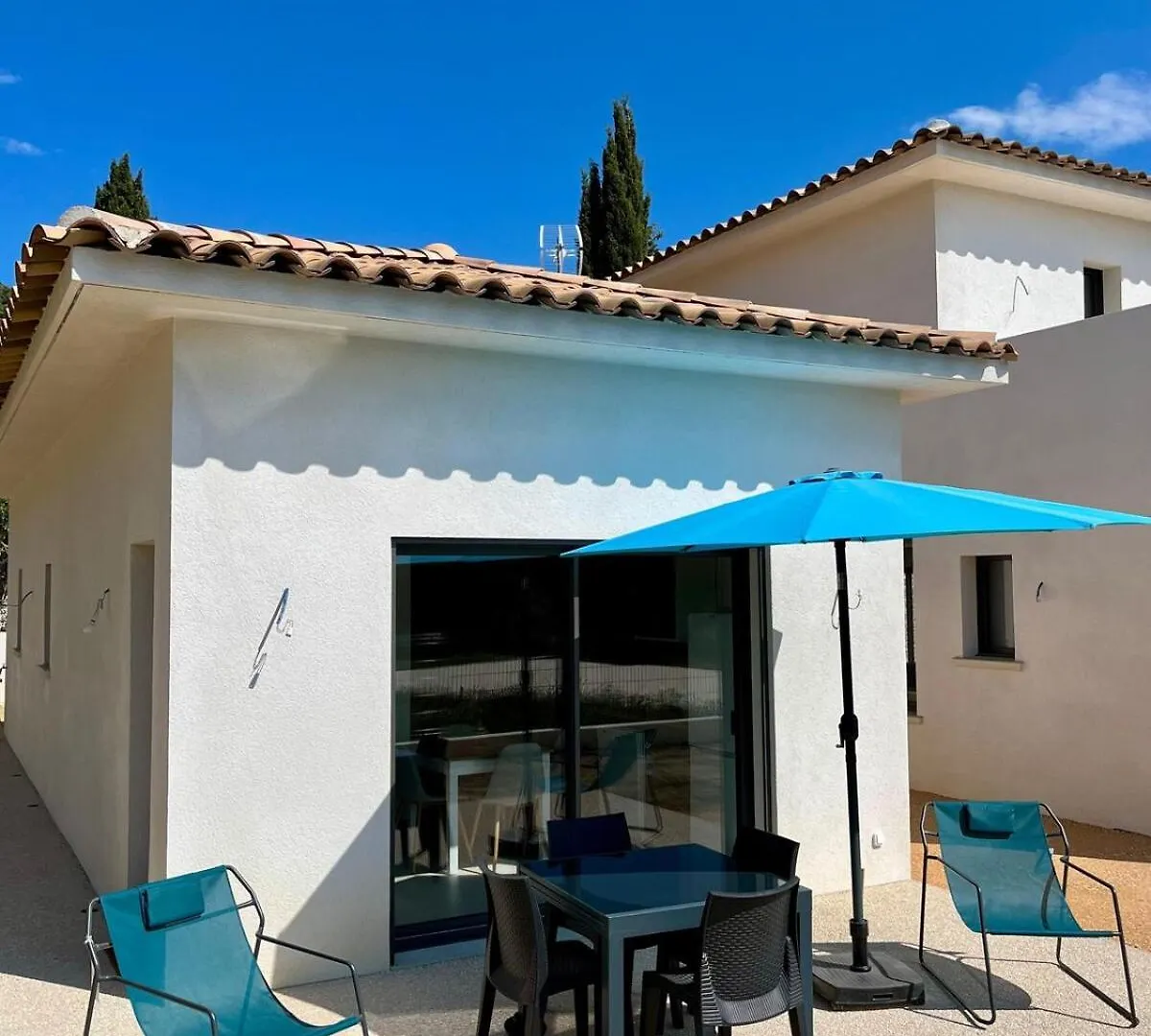 Appartement Au Calme Six-Fours-les-Plages 0*,