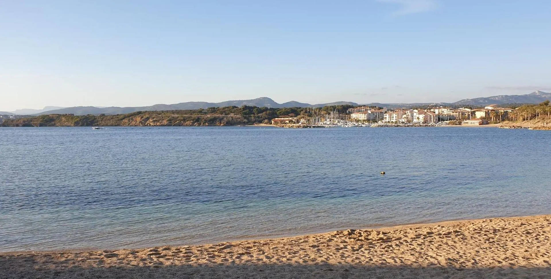Appartement Au Calme Six-Fours-les-Plages France